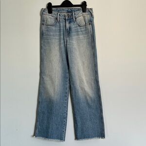 True Religion Light Blue Brooklyn Cropped Wide Leg Frayed Hem Jeans Size 24